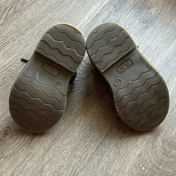 Boys’ Dress Shoes - Picture 5 of 6